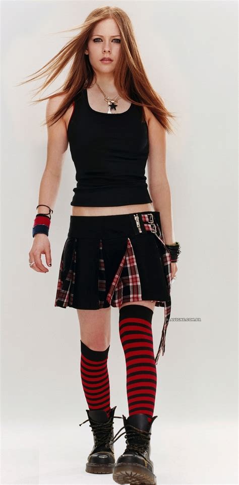 Avril Lavigne outfits